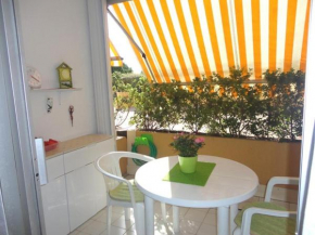 Studio Cabine RDC avec Terrasse - Proche Plage et Commerces - FR-1-307-116